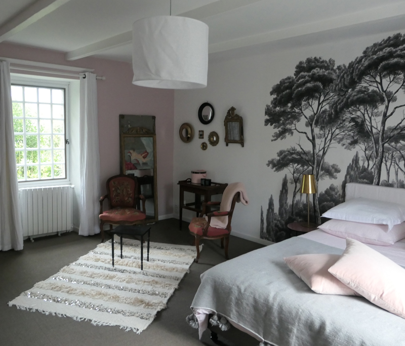 finistere-chambre-rose-hotes-2-M
